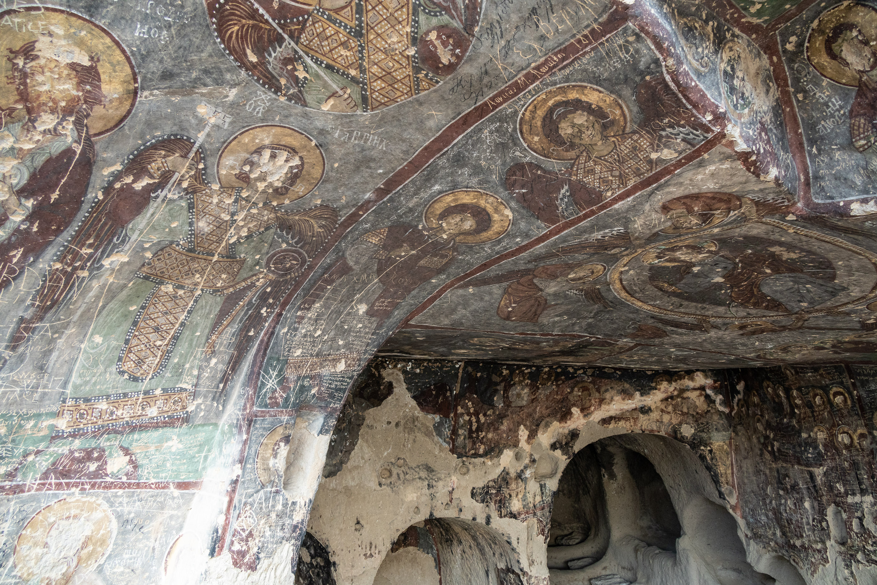 Фрески скальной церкви в долине Ихлара