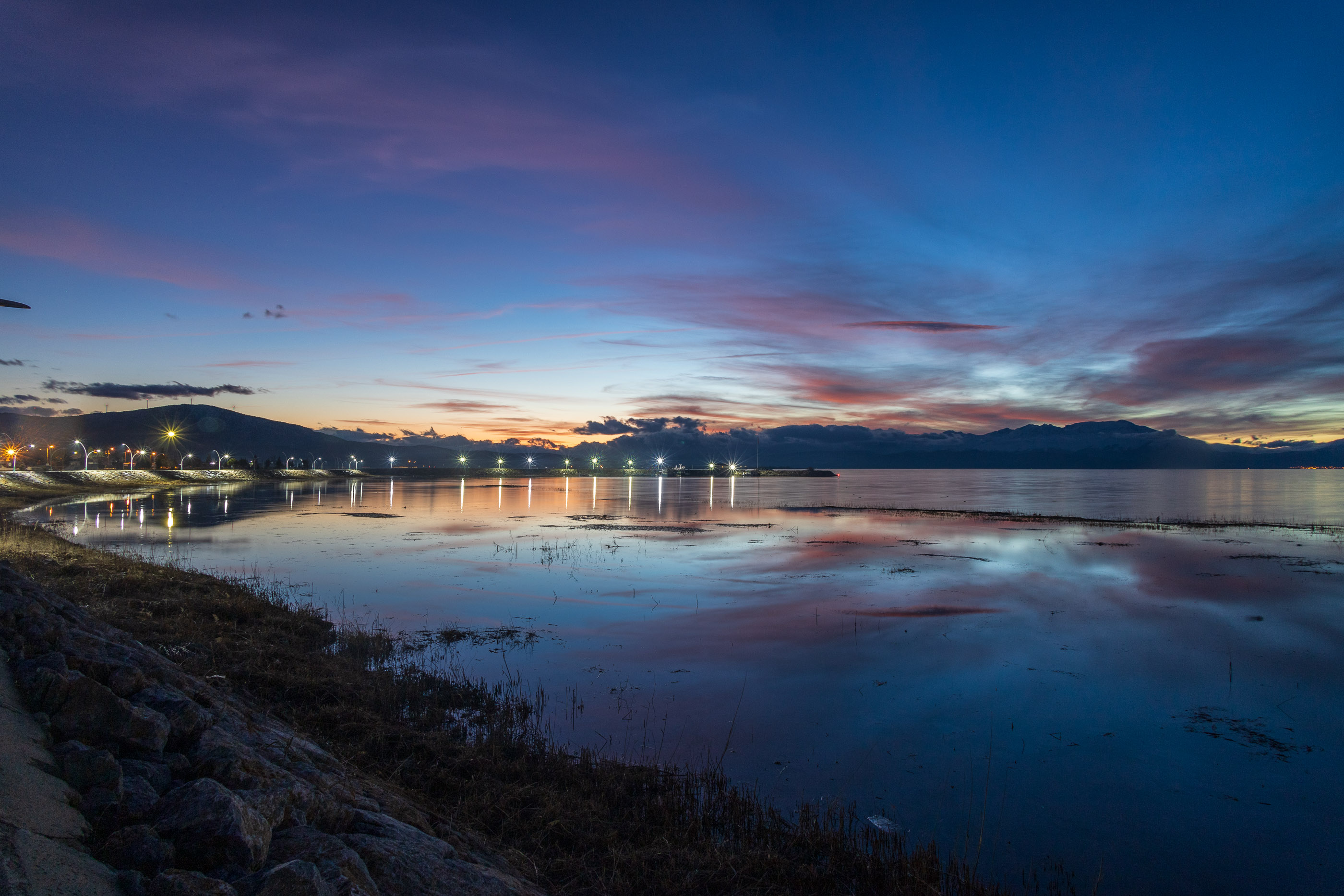 Вечер на озере Бейшихир