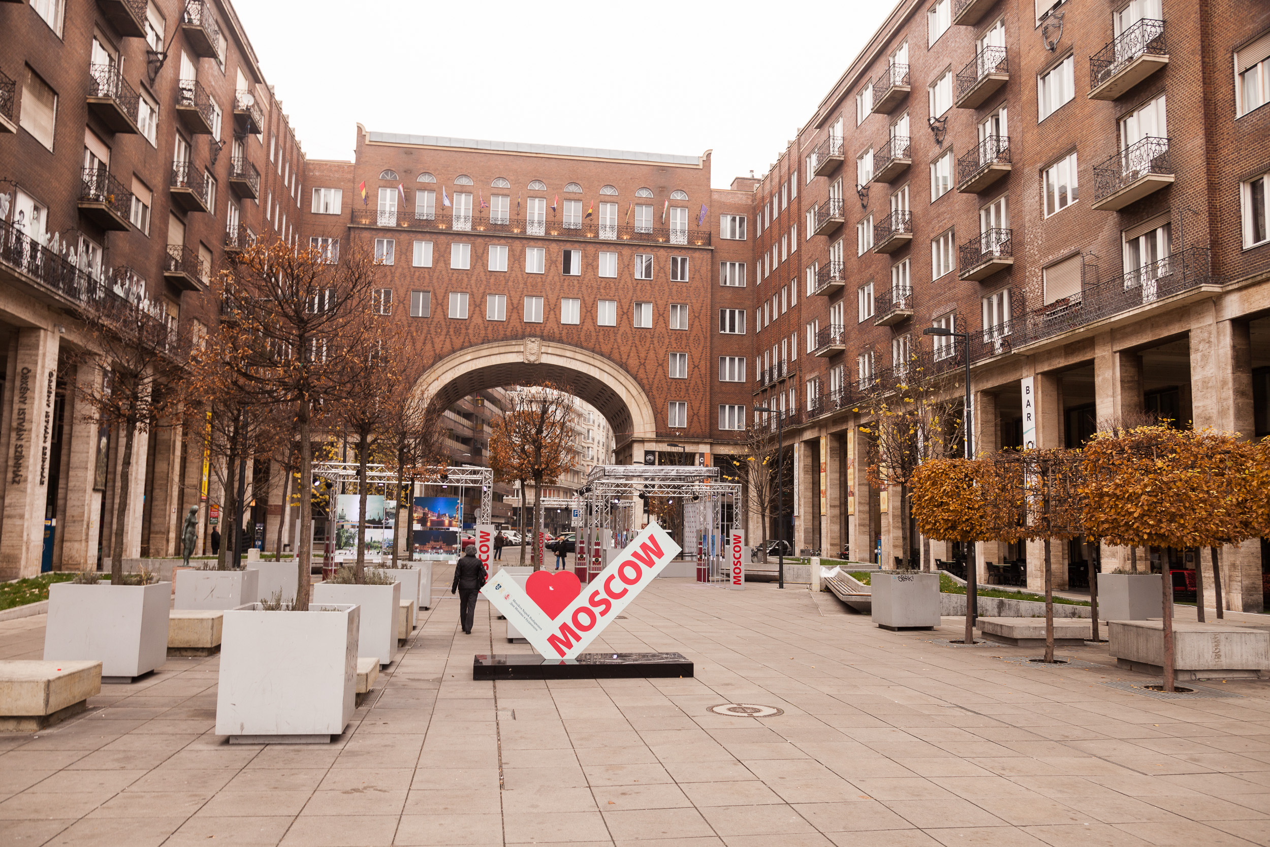 Внезапно выставка про Москву в Будапеште