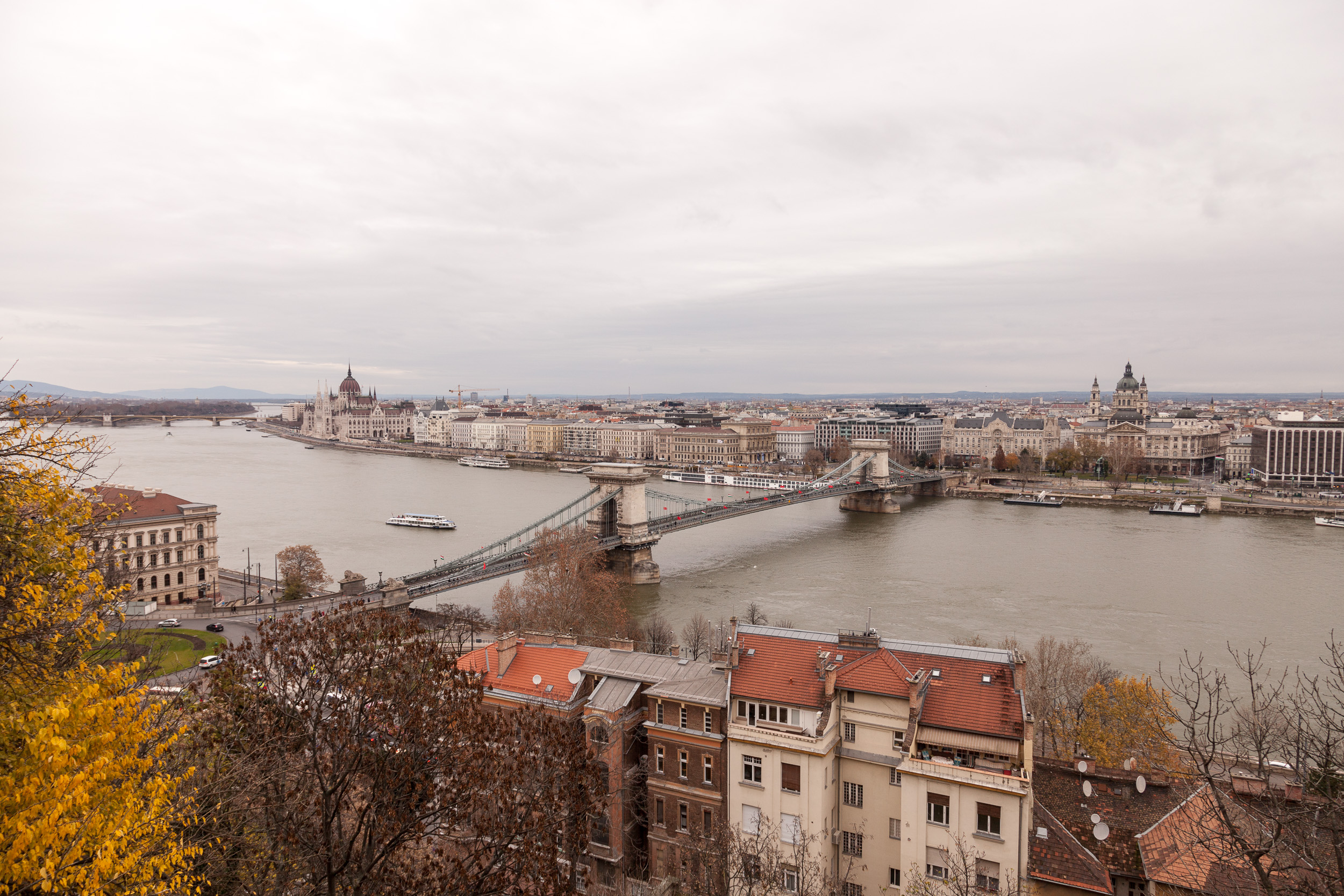 Вид на Пешт
