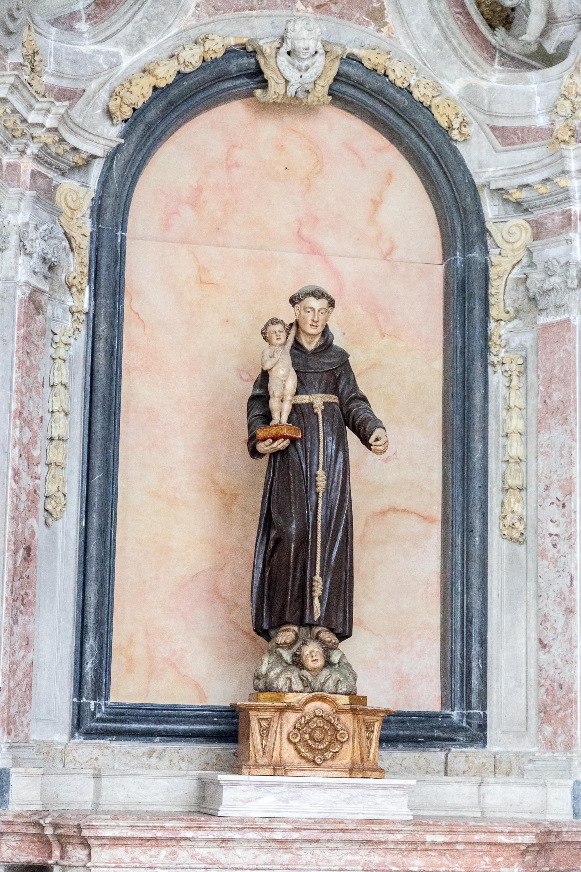 Святой Антоний