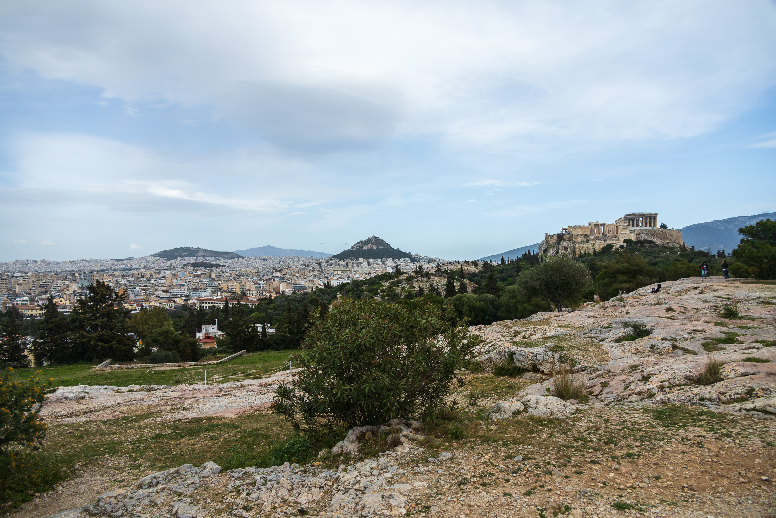 Вид на Афины и акрополь с холма Филопаппа