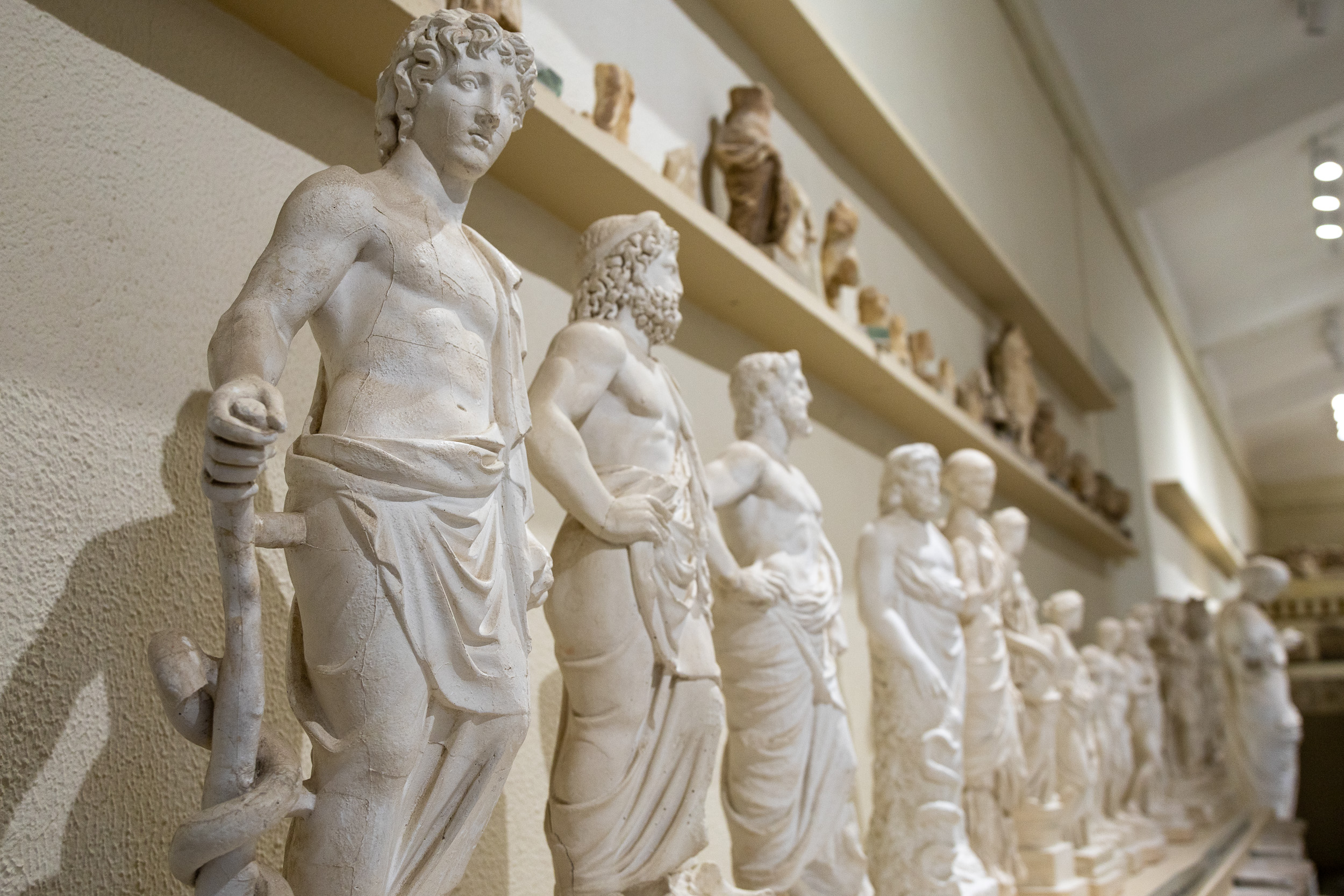 В музее Эсклепия близ театра Эпидавра