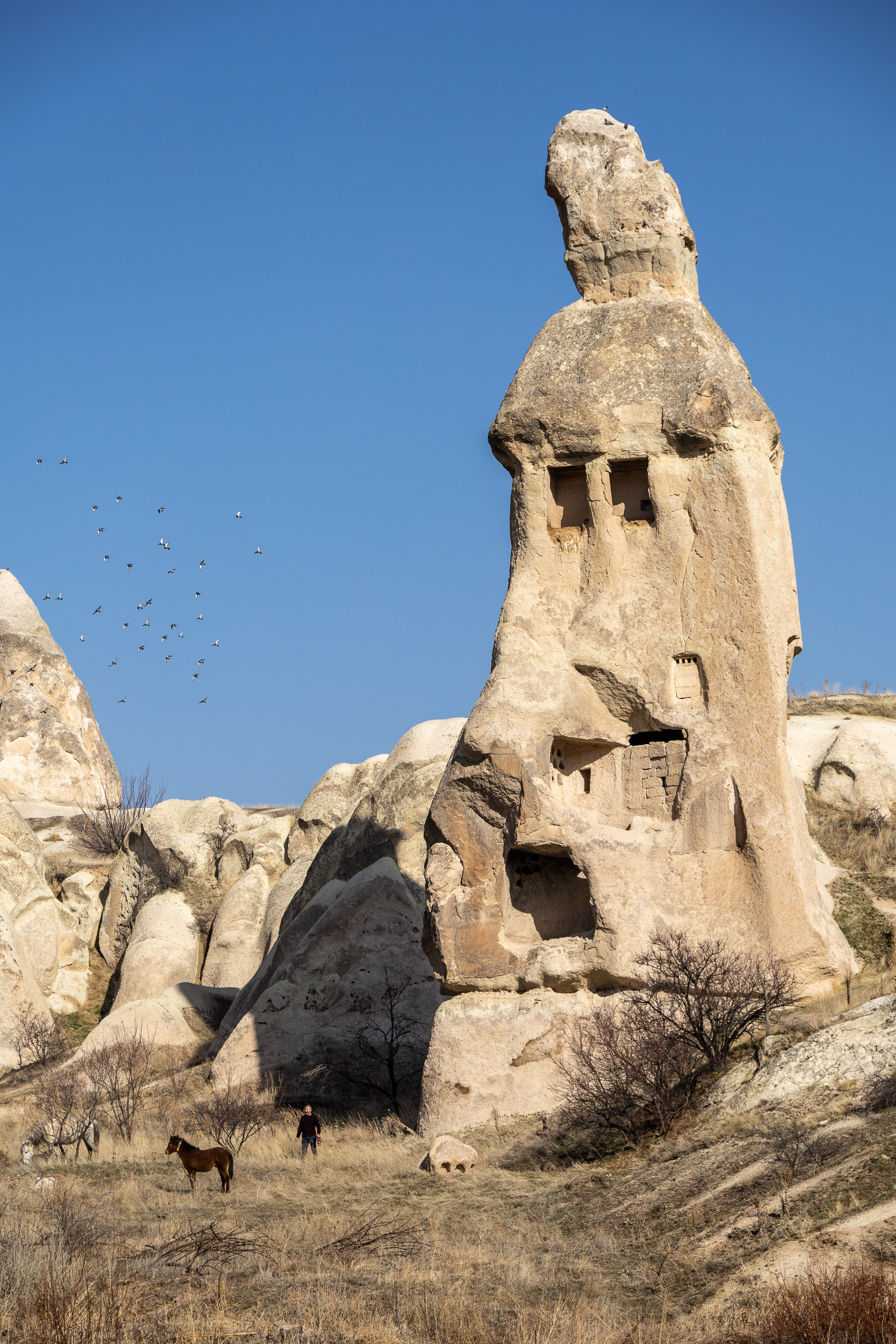 Скалы в верхней части долины Голубятен