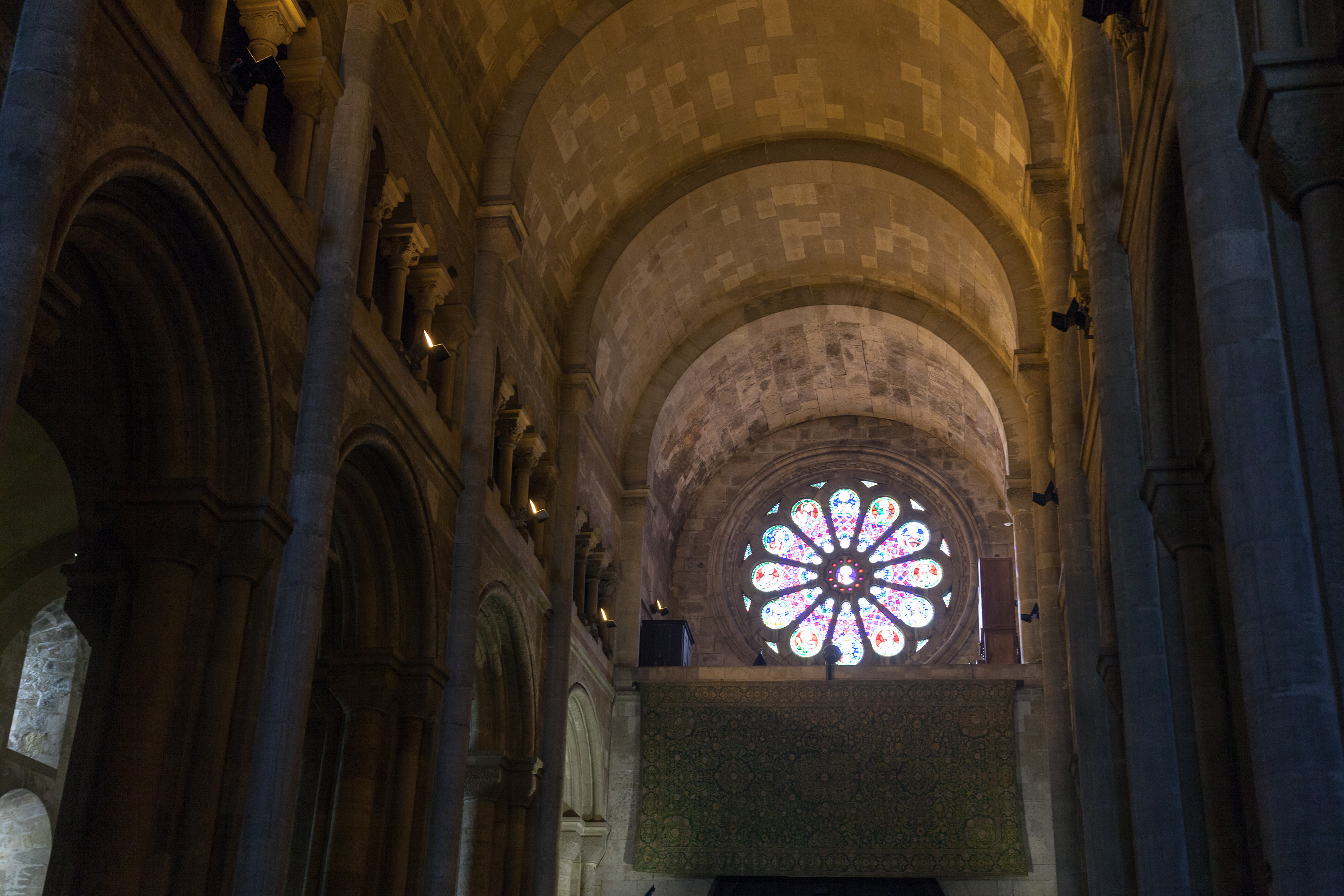 В кафедральном соборе Лиссабона