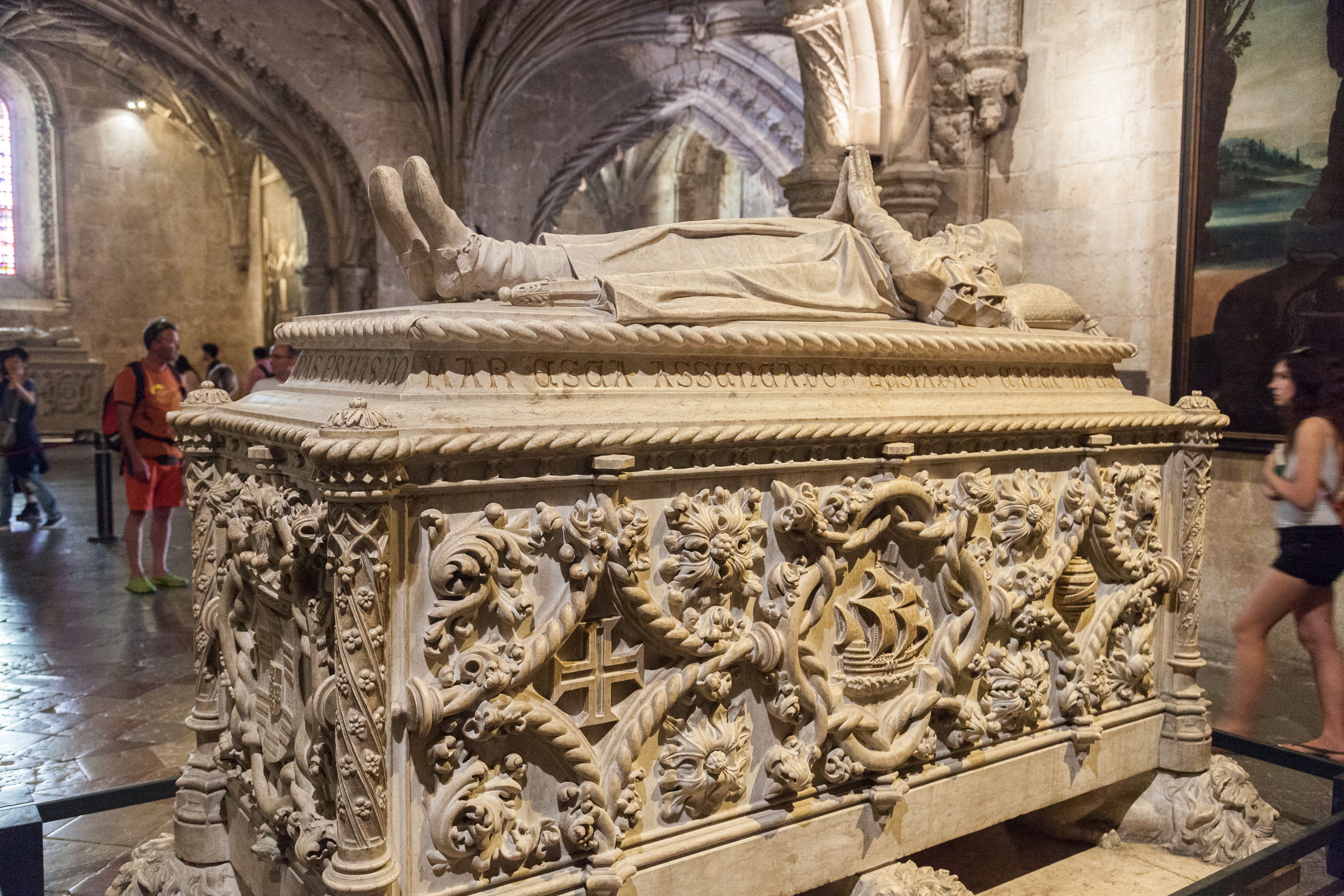 Могила Васко да Гамо в монастыре Жеронимуш в Лиссабоне