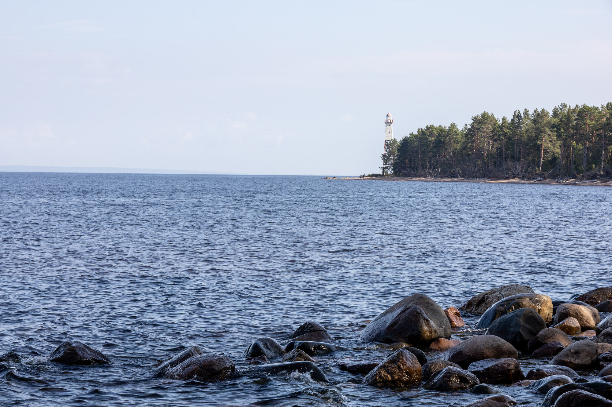 Онега и маяк Самбой
