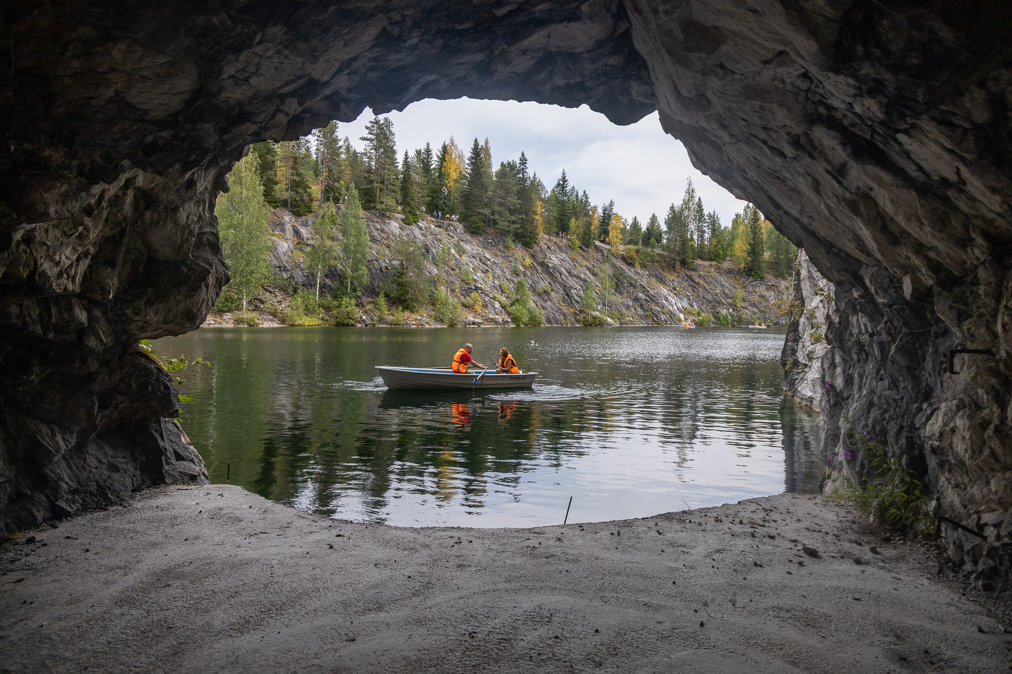 Подземная Рускеала